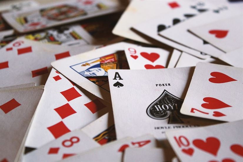 Mind, Body, Cards: How Psychology and Emotional Control Are Essential in Poker